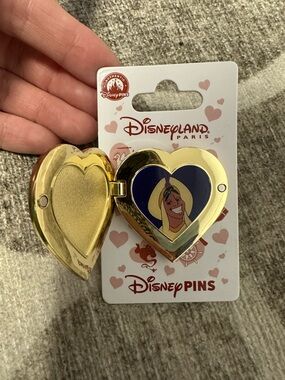 Prince Aladdin Heart Locket pin - Disneyland Paris Pin 2026